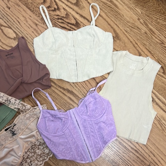 Bundle of 6 XS and Small Tops - Divided, Garage, Shein Mod, Aerie and Forever 21 - Picture 3 of 5